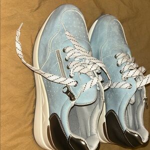 Light Blue Women's Sneakers with Zipper Detail